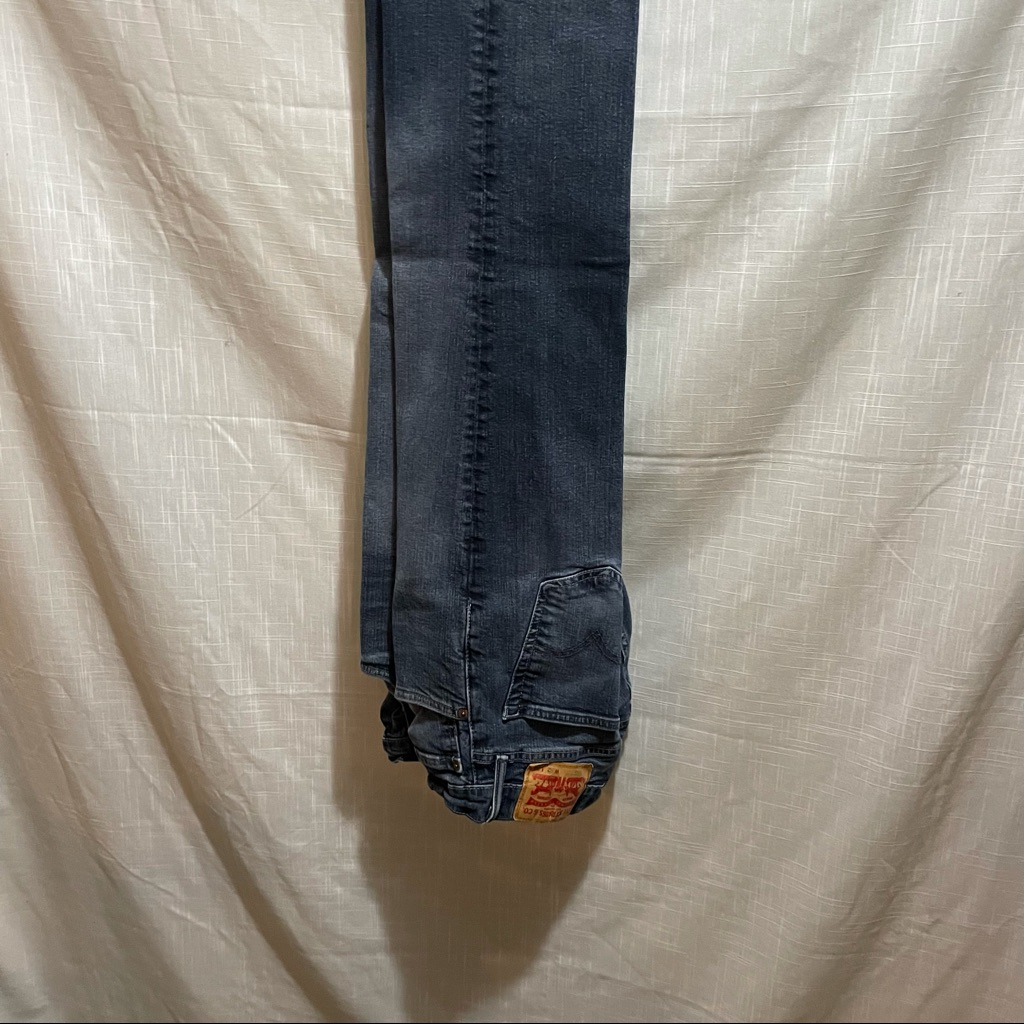 Levi's 32